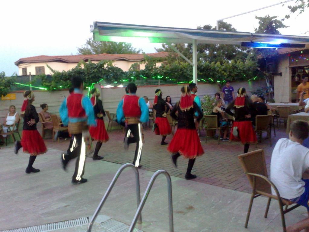 Hotel Palmiye Side Bagian luar foto